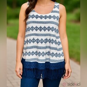Entro Blue White Geometric Sleeveless Fringe Hem Coastal Babydoll Top Size M